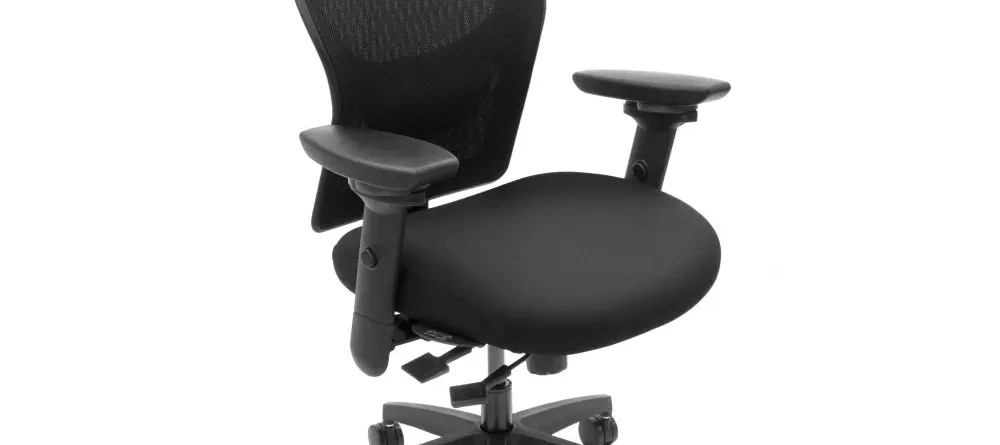 ergoCentric_ecoCentric-Mesh-ST-3ATAOT-1_Mi'kmaq_Office_Furniture